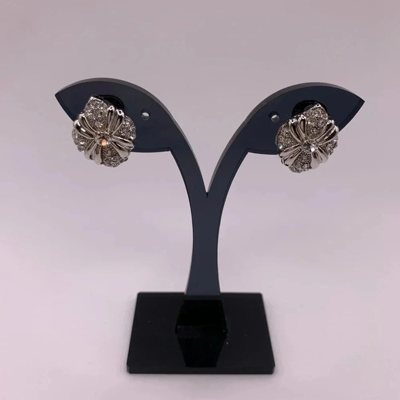 Vintage silver tone  rhinestone clip on earrings - Picture 1 of 5